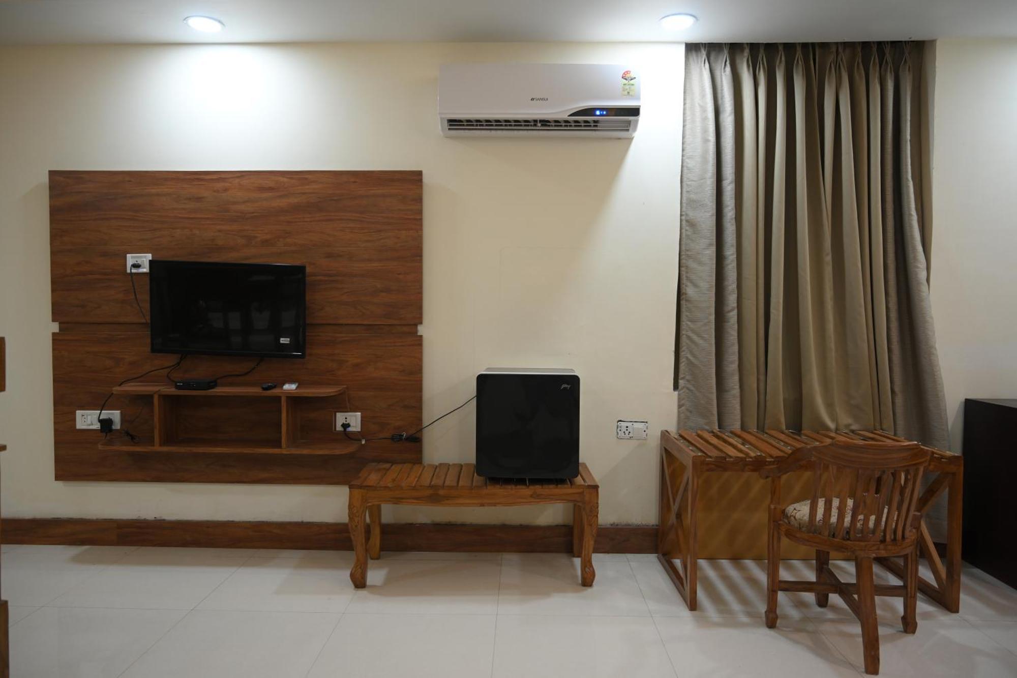 Orchha Club And Resort - Ocr Buitenkant foto