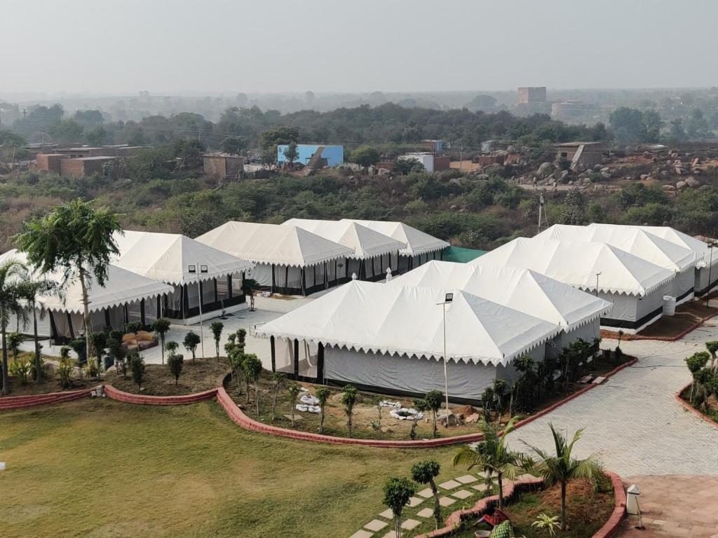 Orchha Club And Resort - Ocr Buitenkant foto